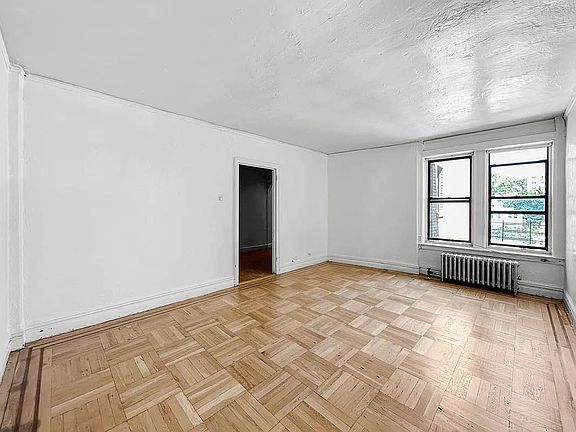 2nd image of 3640 Bronx Blvd APT 5E