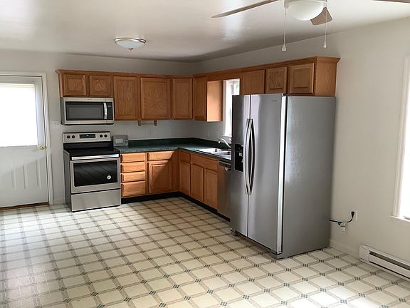 4th image of 58 Berkshire Cir