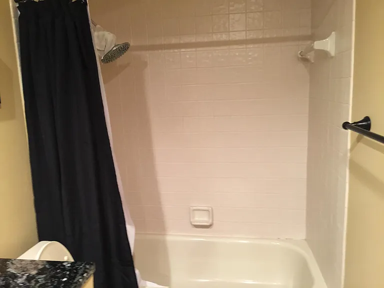 2nd bathroom with tub/shower