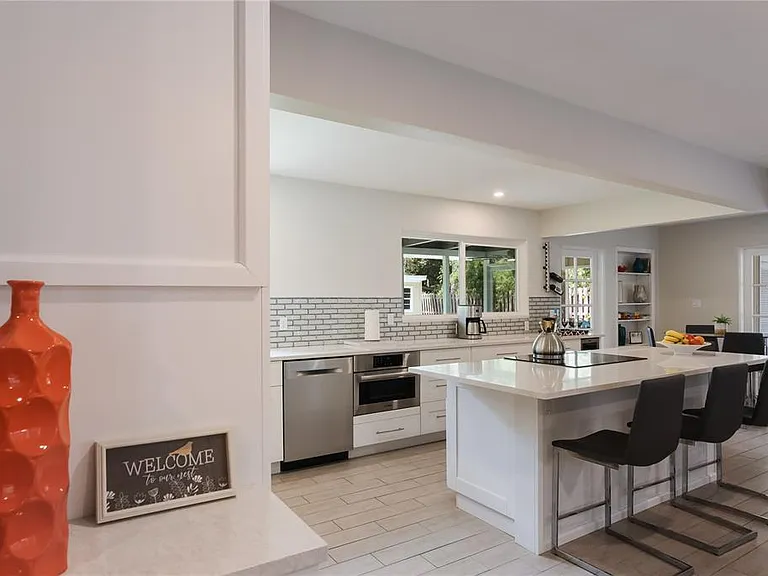 2266 Clematis St — Photo 8