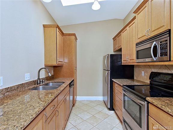 5th image of 8226 126th Ave NE APT A30
