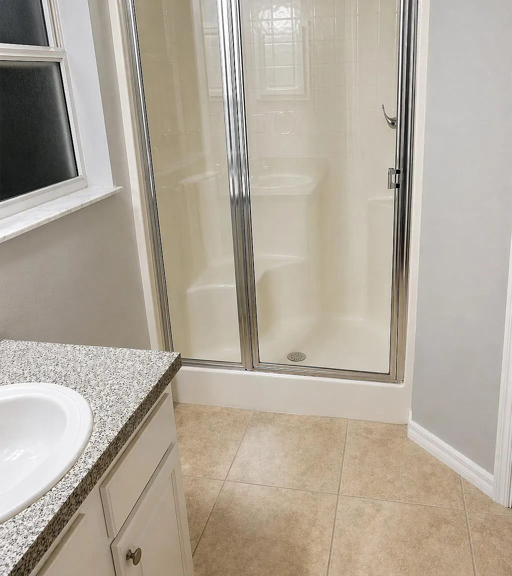 3 bed, 2.0 bath, 2475 sqft, $3,200 — Photo 4