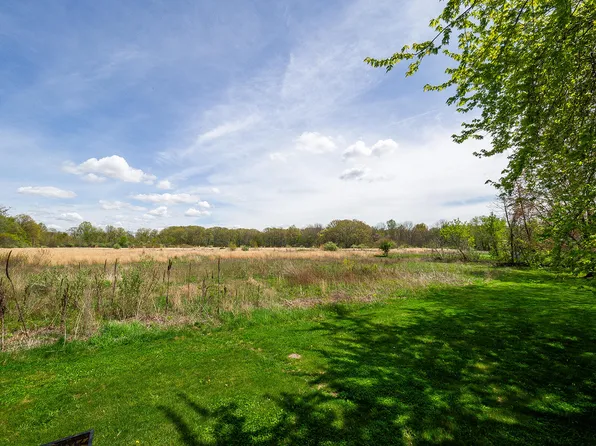 10671 California, Bridgman, MI 49106