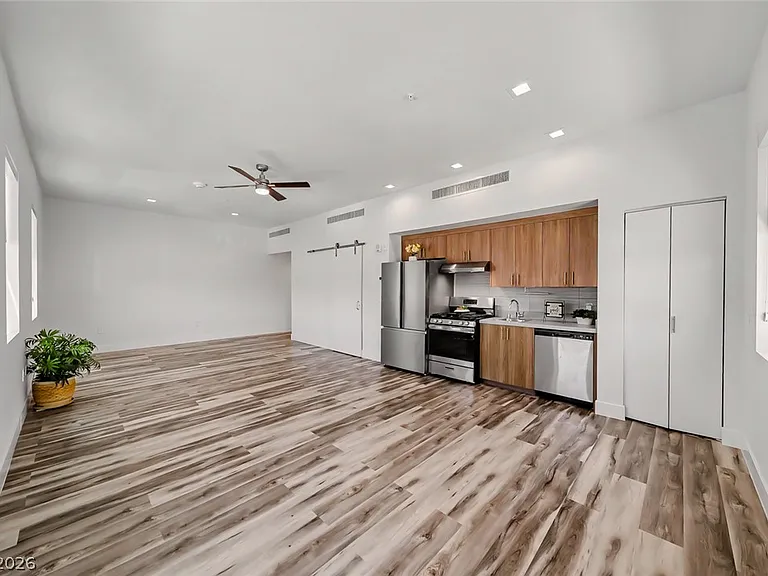 322 S Water St #202 — Photo 16