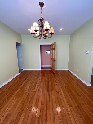 Rented by DeSimone Real Estate | media 2