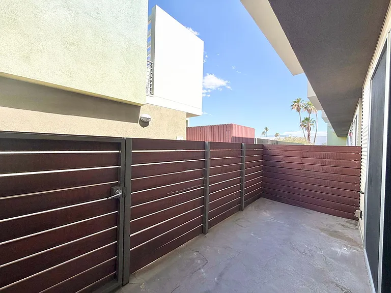 803 N Palm Canyon Dr #8 — Photo 22