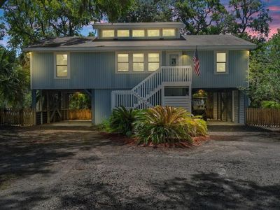 1104 Jungle Rd, Edisto Island, SC, 29438