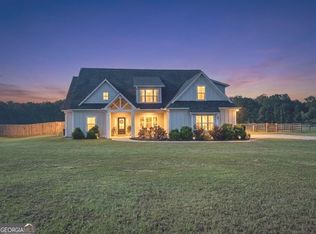 1072 Gray Girls Rd, Senoia, GA 30276