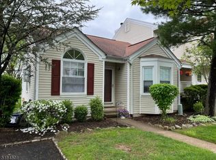 369 Finch Ln, Bedminster, NJ 07921