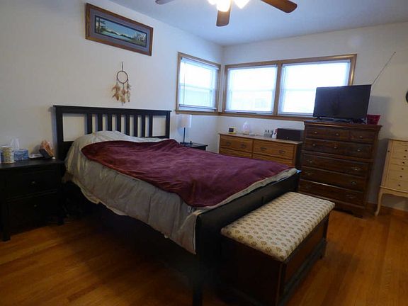 5th image of 7453 N Karlov Ave