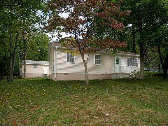 2nd image of 7 Buxton Ln