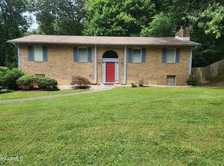 104 Newell Ln, Oak Ridge, TN 37830