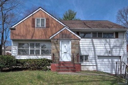 1st image of 912 Eastlawn Dr