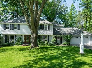 4 Fawn Ter, Orchard Park, NY 14127