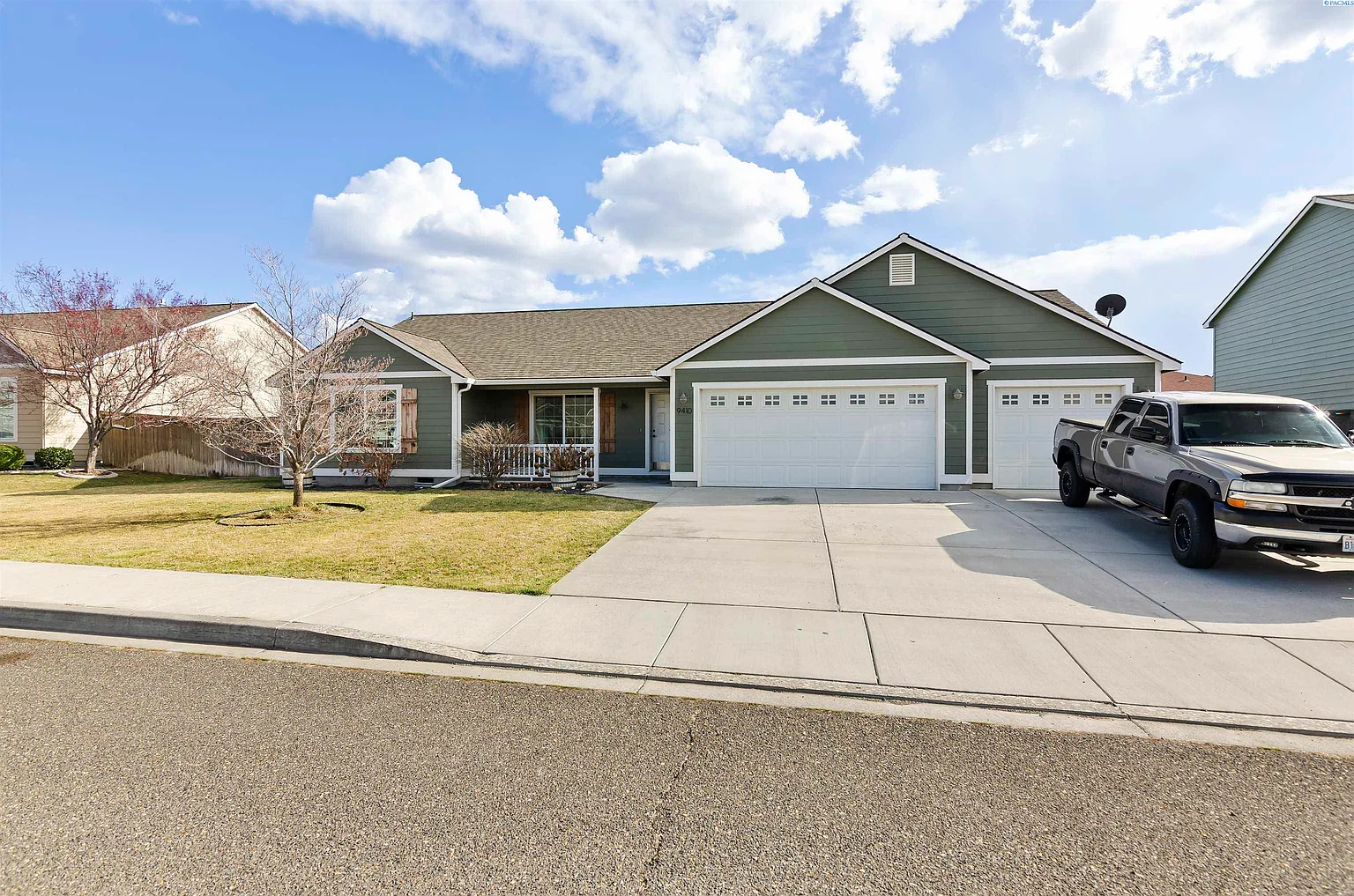 9410 Broughton Dr photo 1