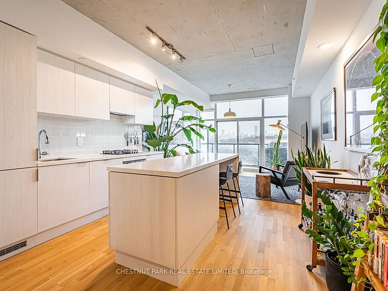 109 Ossington Ave #509 — Photo 6