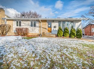 605 N Windsor Dr, Mount Prospect, IL 60056