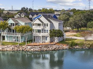 1218 1st St, Seabrook, TX 77586