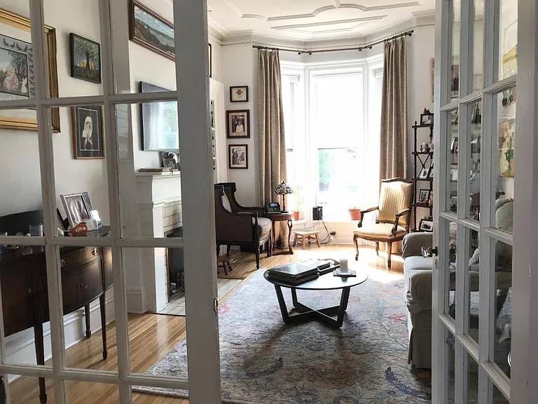 156 Circular St #3 — Photo 4