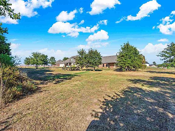 5th image of 26805 Stirrup Ct