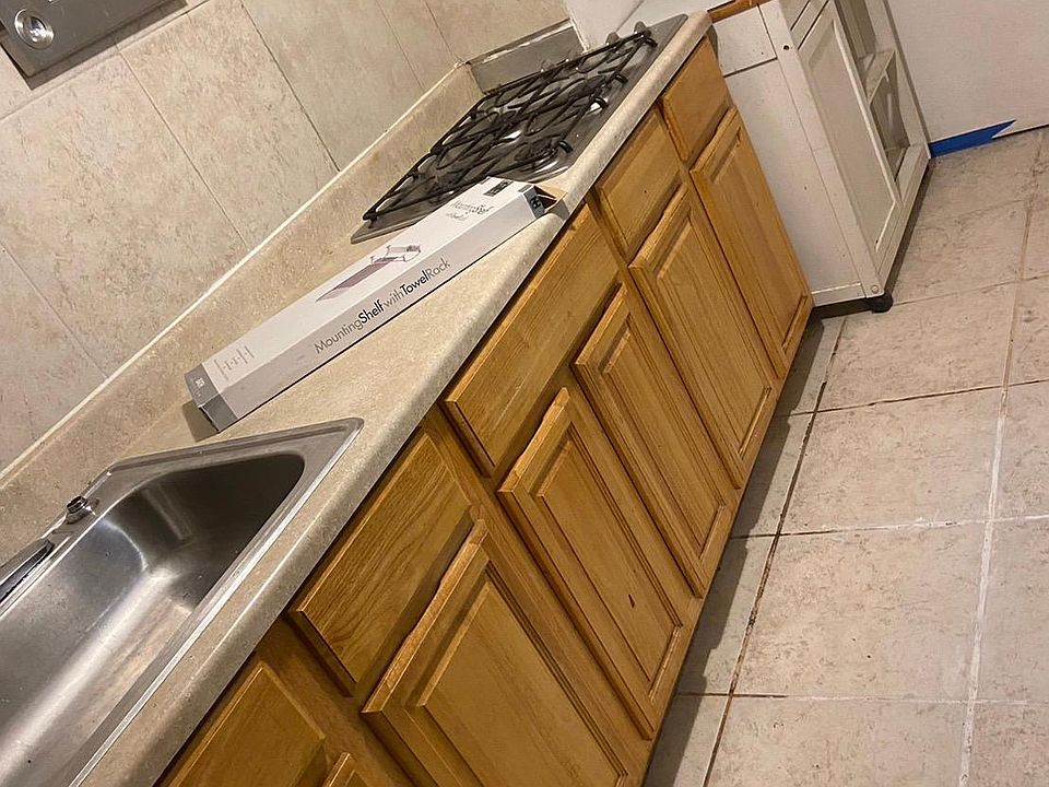 1st image of 22-16 124th St #B