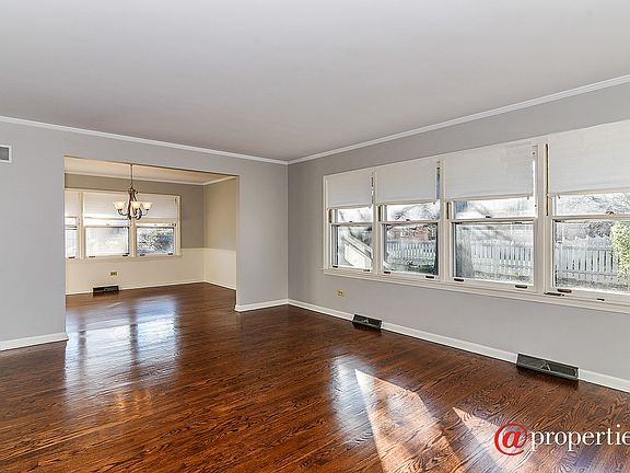 Living Room / Dining Room