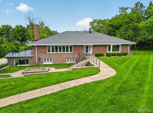 11447 Clayton Rd, Saint Louis, MO 63131