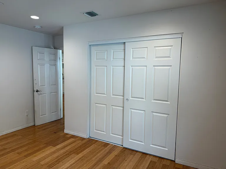 130 N Lincoln Ave — Photo 14