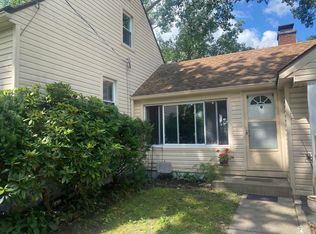 11330 Pardee Rd, Taylor, MI 48180