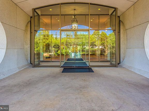 5th image of 301 N Beauregard St APT 1614