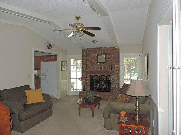 5th image of 224 Stevenage Dr