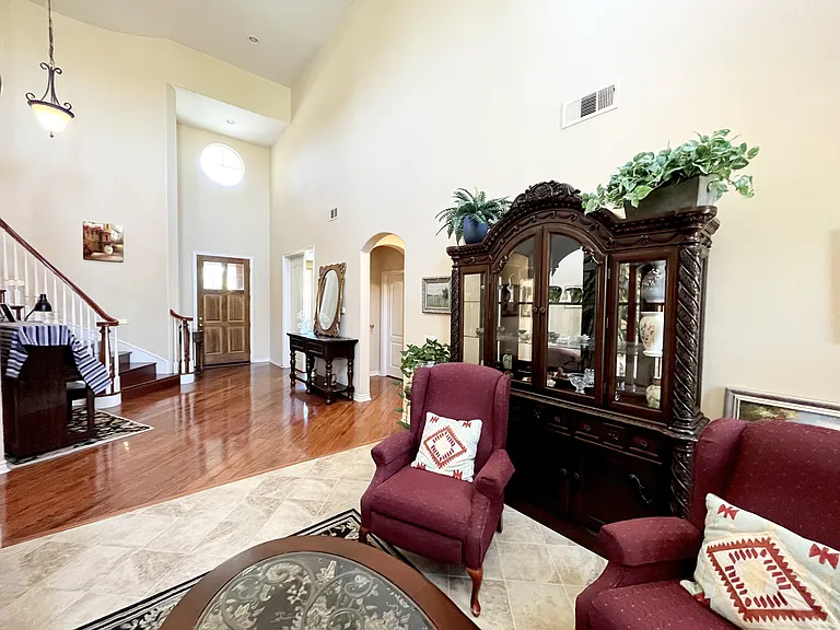 12470 Sundance Ave — Photo 3