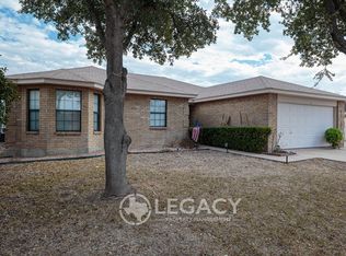 109 Burwood Ln, Del Rio, TX 78840