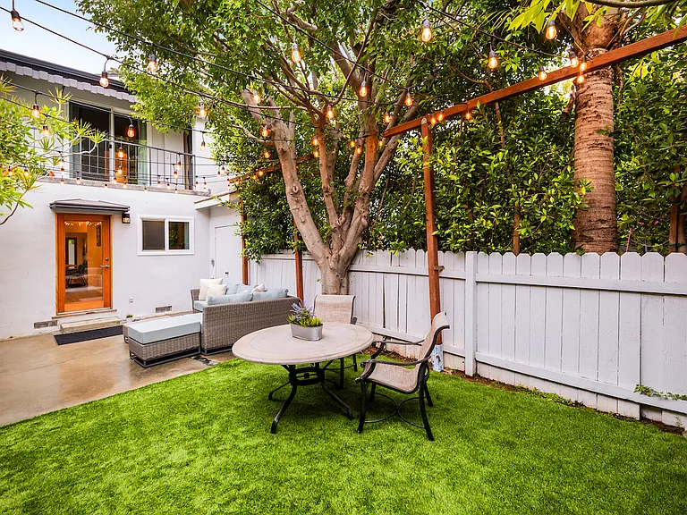 12337 Gorham Ave — Photo 30