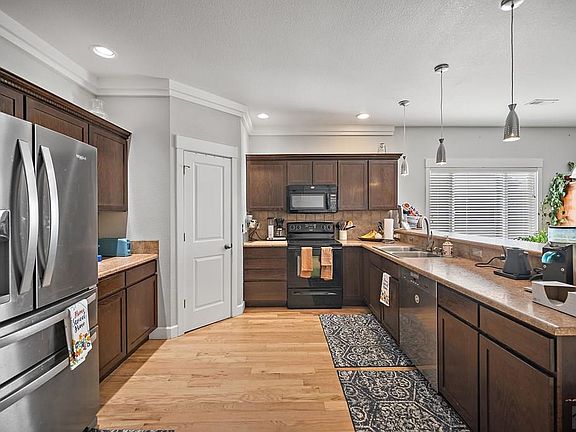 4th image of 3012 Prairie Hawk Ln