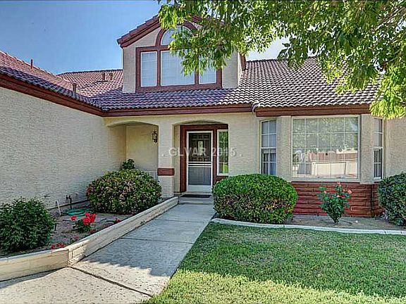 2nd image of 1634 Indian Wells Dr