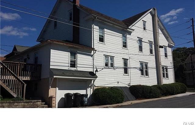 2nd image of 301 E Washington St