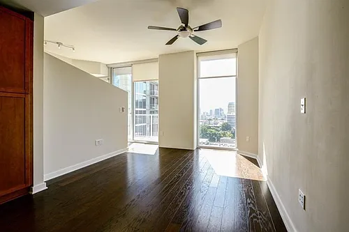 855 W Peachtree St NE Photo 1