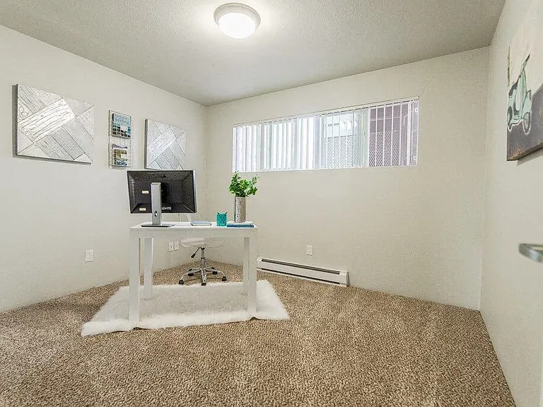 The Aviator Apartments — Photo 7