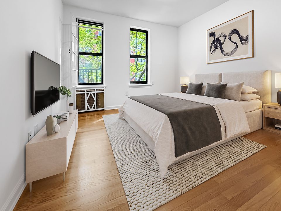 1st image of 355 W 51st St APT 32