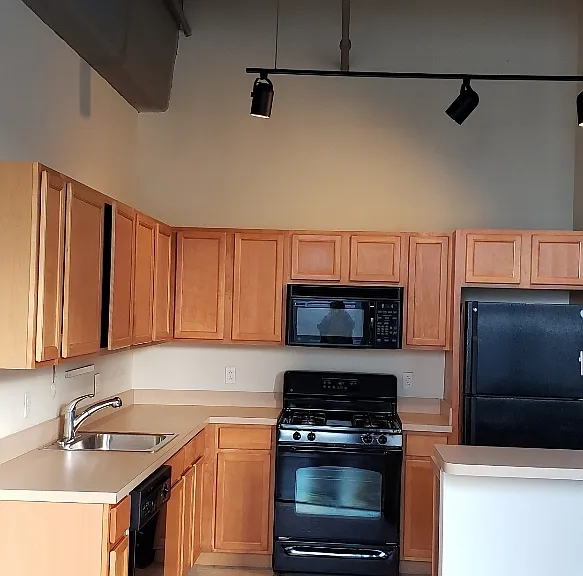 511-19 N Broad St #202 — Photo 5