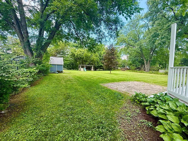 1433 Alton Darby Creek Rd — Photo 10