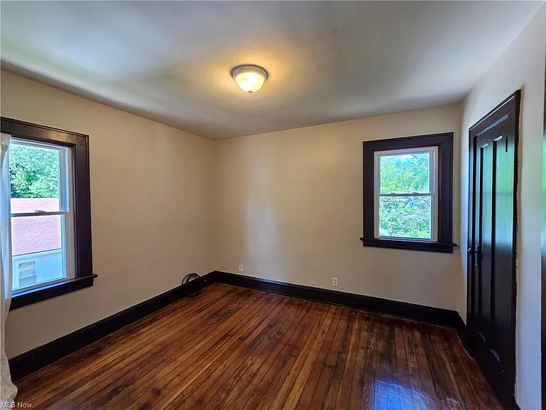 5223 Paine Ave — Photo 8
