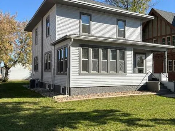 511 S Arch St, Aberdeen, SD 57401