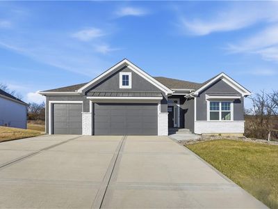 502 7th St, Smithville, MO, 64089