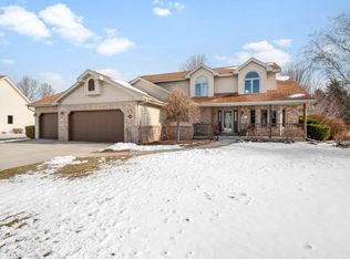 808 Ash Cir, Plymouth, WI 53073