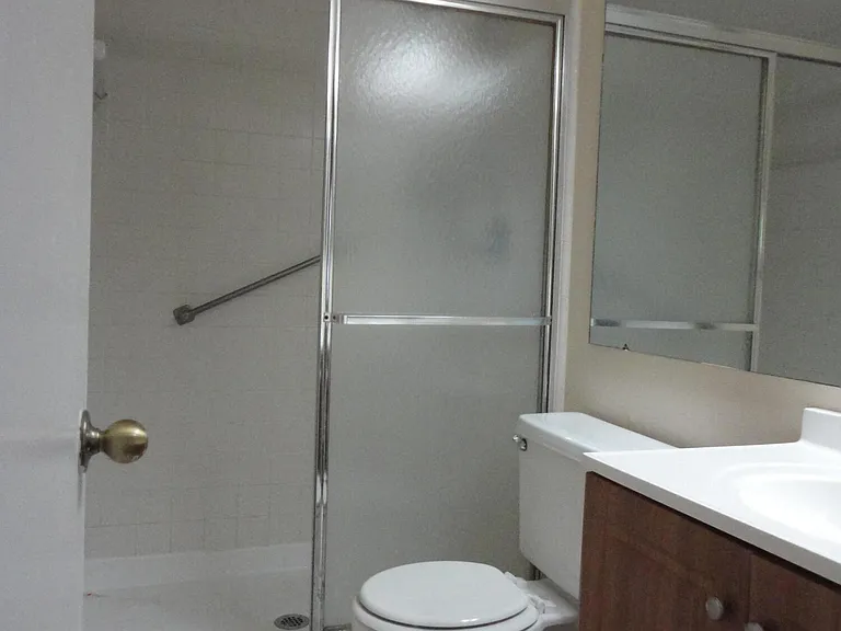 508 Shady Pine Way #D1 — Photo 7