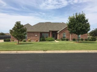 965 Rolling Meadow Dr, Lavon, TX 75166