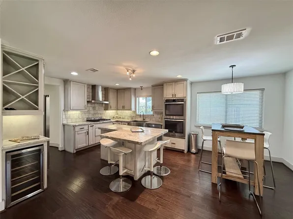 5638 Grape St, Houston, TX 77096
