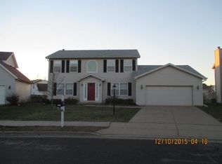 10423 N Churchill Dr, Peoria, IL 61615